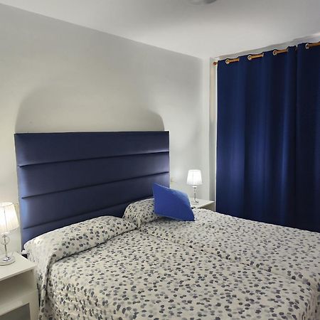 Comodoro Magnifico Apartamento En La Playa Los Cristianos  Eksteriør billede